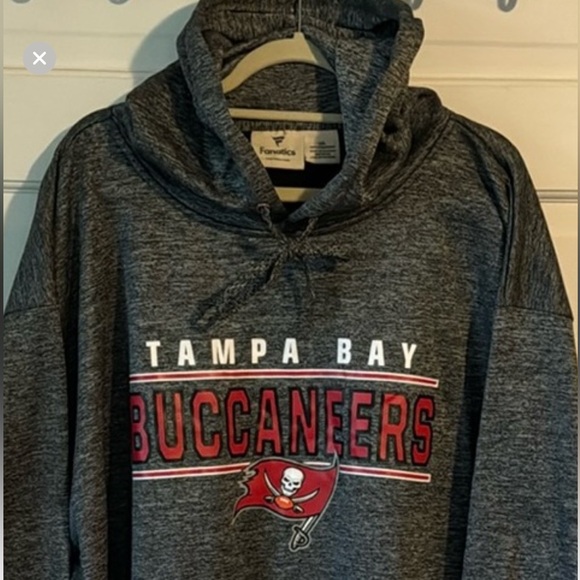 Fanatics Tampa Bay Buccaneers Hoodie.  Size 3XL. Like New - Picture 3 of 9